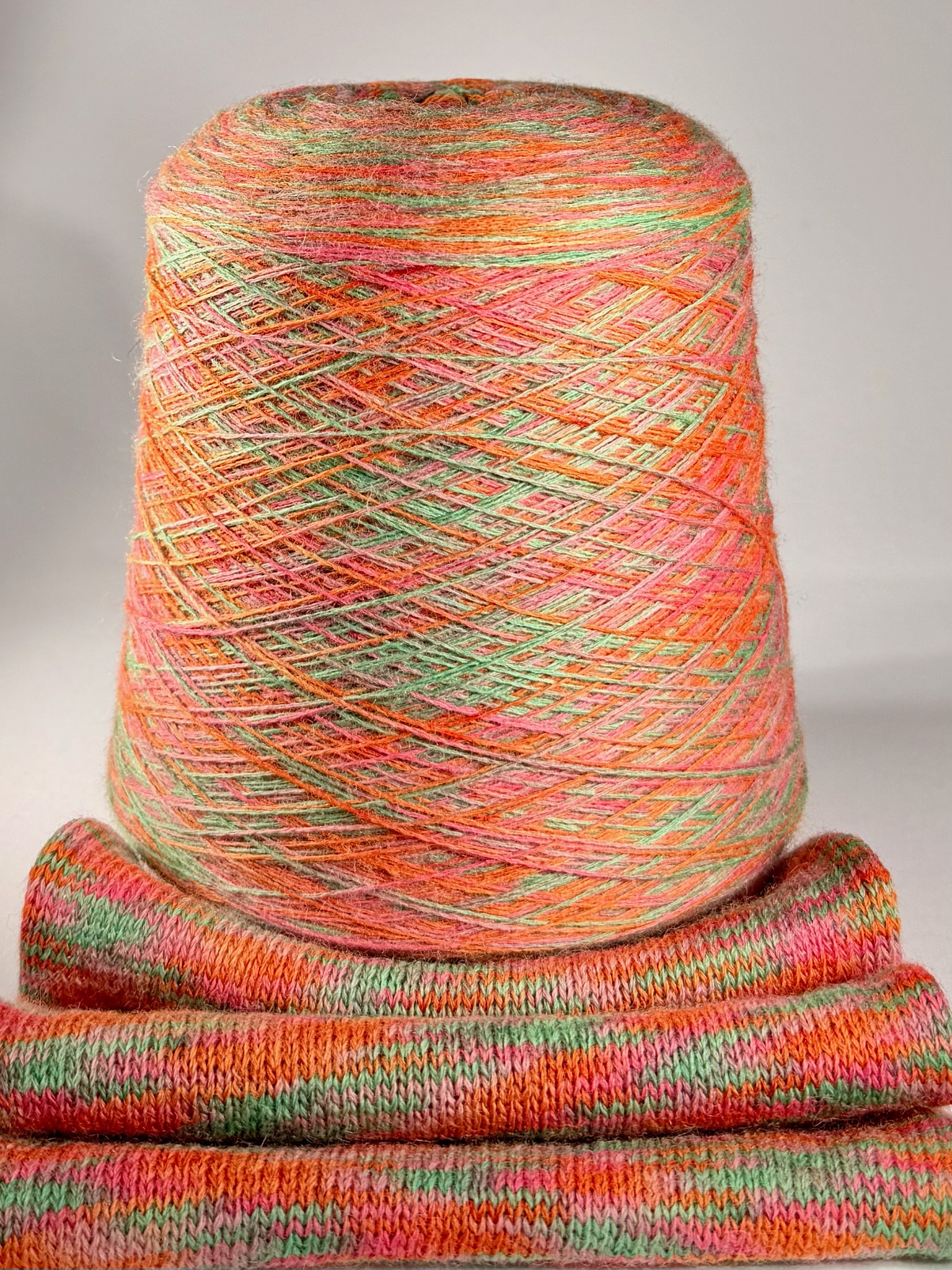 Lana Shetland 100% – filato strutturato a degradé artigianale 03 foto 2